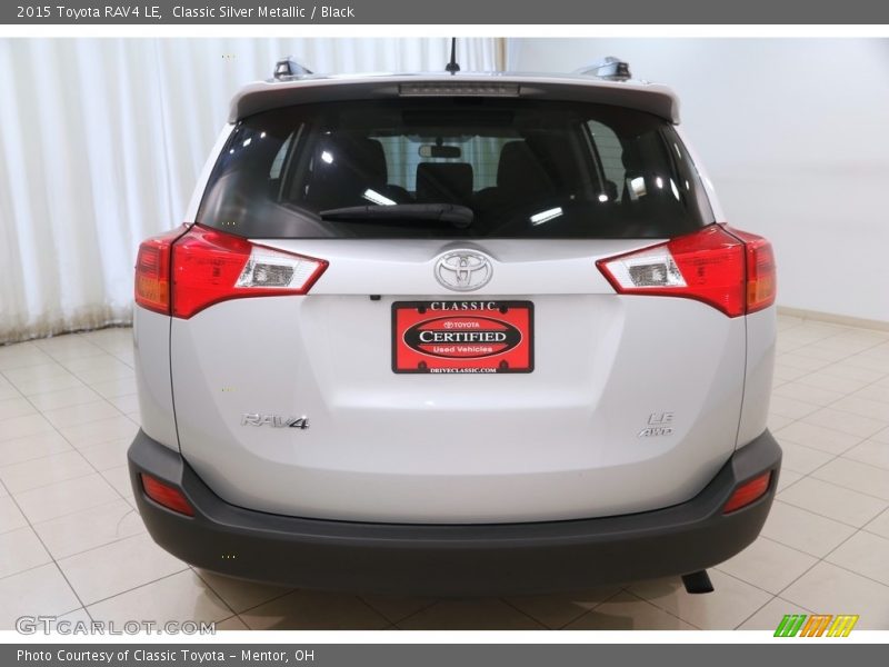 Classic Silver Metallic / Black 2015 Toyota RAV4 LE