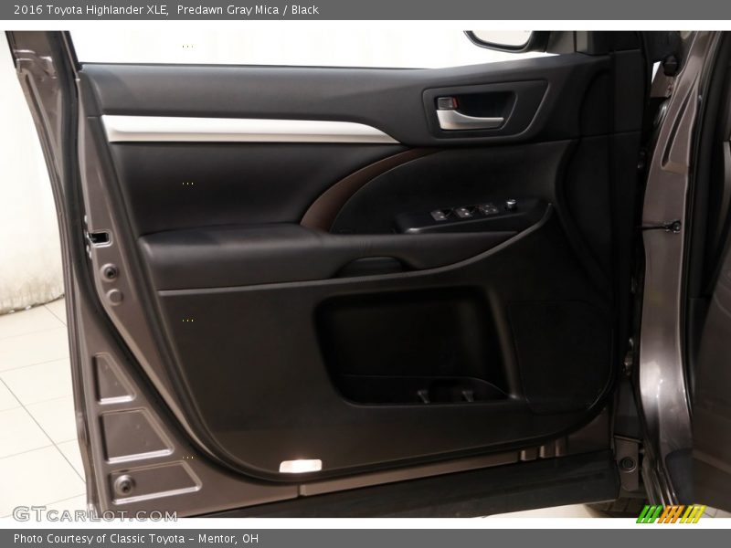 Predawn Gray Mica / Black 2016 Toyota Highlander XLE