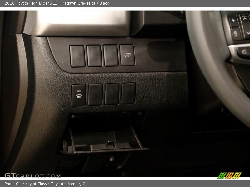 Predawn Gray Mica / Black 2016 Toyota Highlander XLE