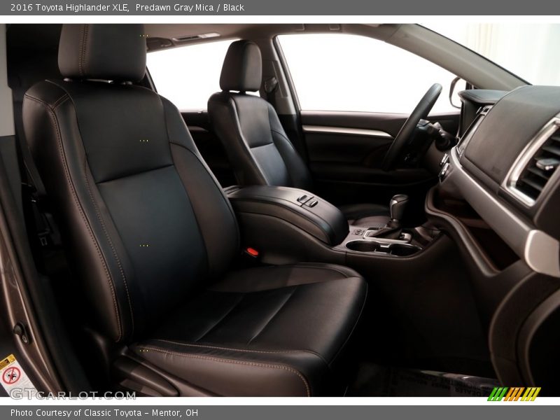 Predawn Gray Mica / Black 2016 Toyota Highlander XLE