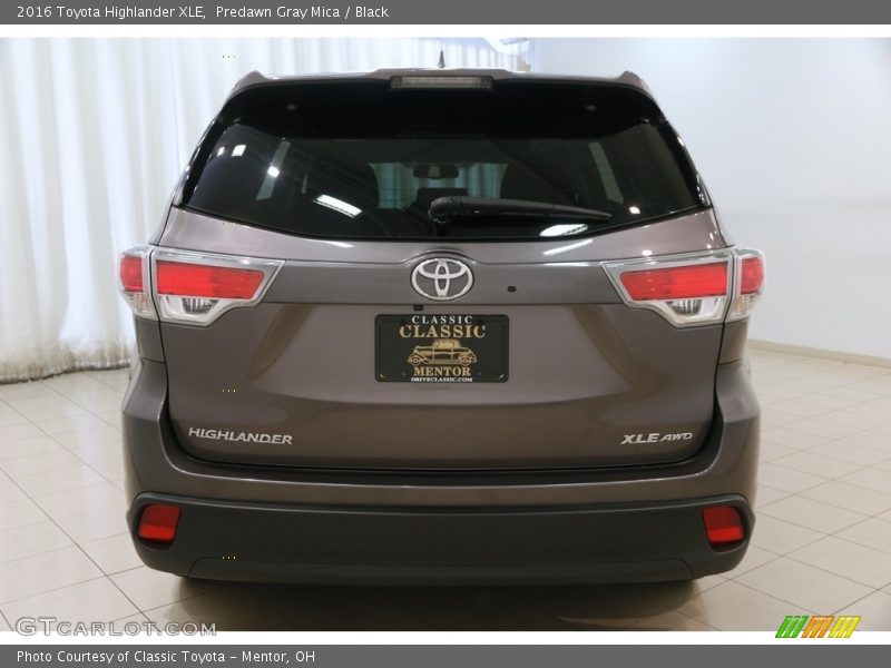 Predawn Gray Mica / Black 2016 Toyota Highlander XLE