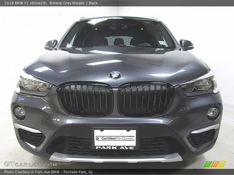 Mineral Grey Metallic / Black 2018 BMW X1 xDrive28i