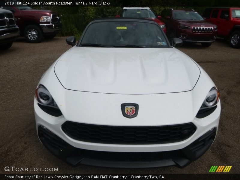 White / Nero (Black) 2019 Fiat 124 Spider Abarth Roadster