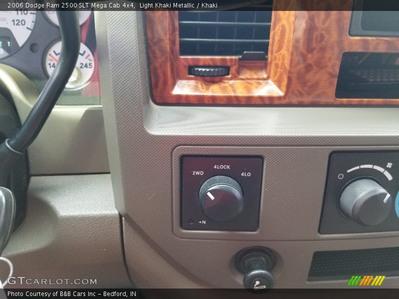 Light Khaki Metallic / Khaki 2006 Dodge Ram 2500 SLT Mega Cab 4x4