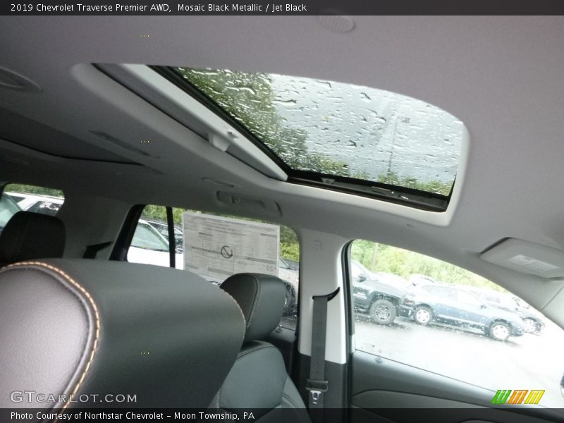 Mosaic Black Metallic / Jet Black 2019 Chevrolet Traverse Premier AWD