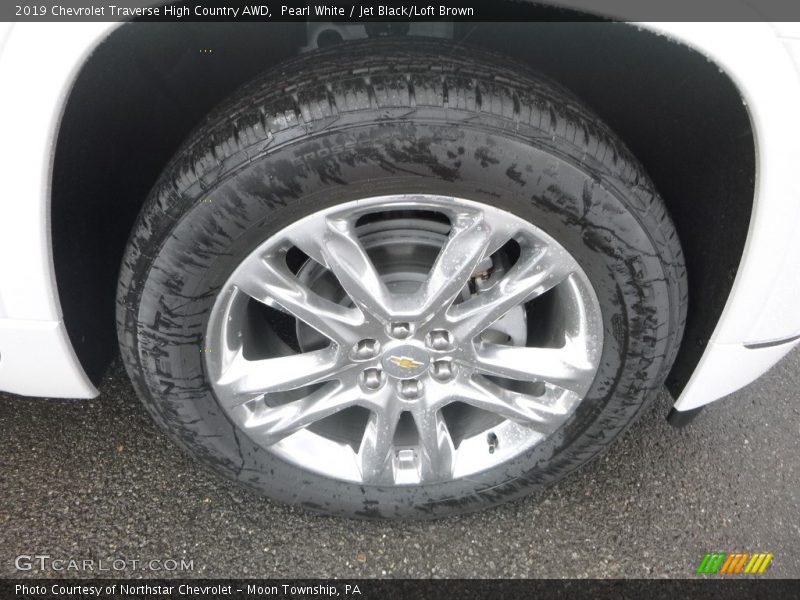 Pearl White / Jet Black/Loft Brown 2019 Chevrolet Traverse High Country AWD