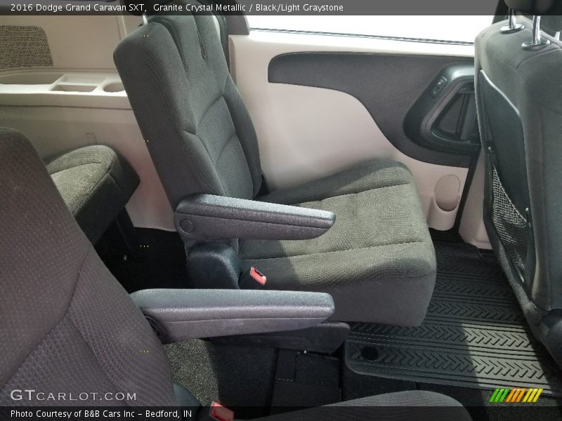 Granite Crystal Metallic / Black/Light Graystone 2016 Dodge Grand Caravan SXT