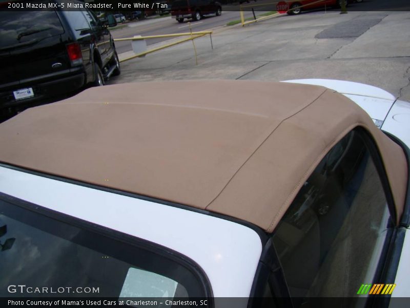 Pure White / Tan 2001 Mazda MX-5 Miata Roadster