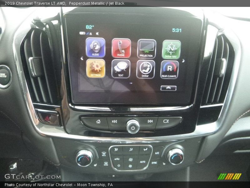 Pepperdust Metallic / Jet Black 2019 Chevrolet Traverse LT AWD
