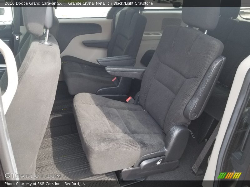 Granite Crystal Metallic / Black/Light Graystone 2016 Dodge Grand Caravan SXT