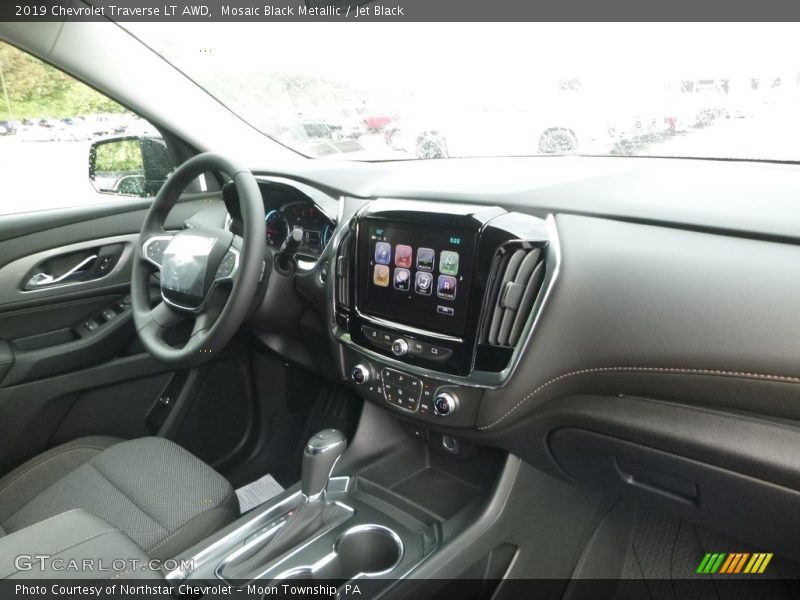Mosaic Black Metallic / Jet Black 2019 Chevrolet Traverse LT AWD