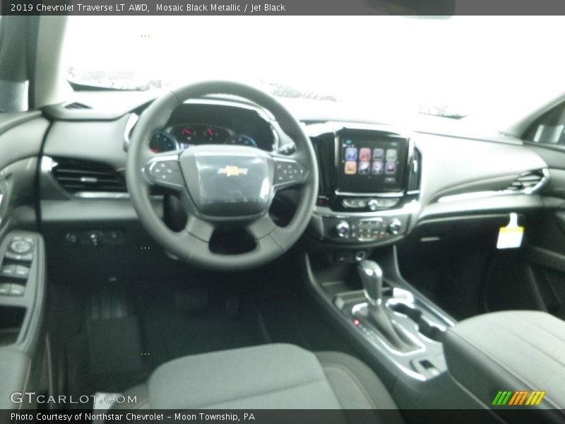 Mosaic Black Metallic / Jet Black 2019 Chevrolet Traverse LT AWD