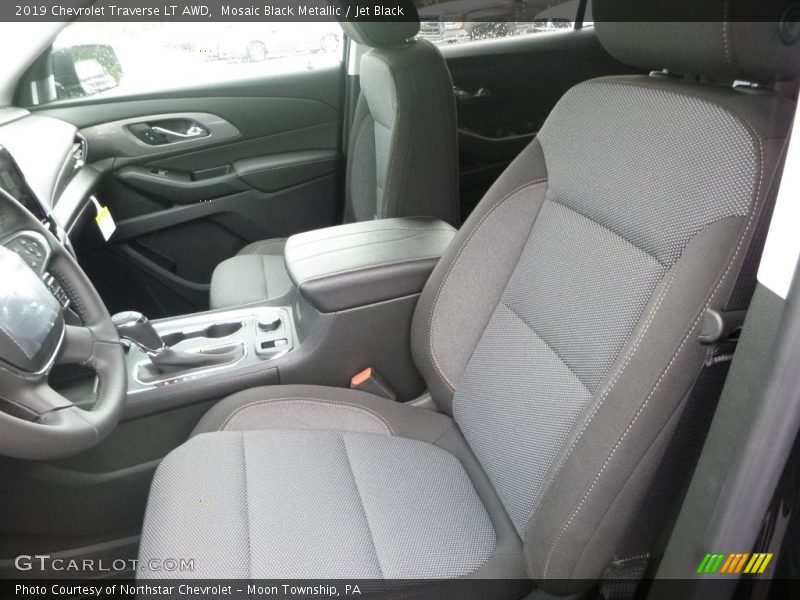 Mosaic Black Metallic / Jet Black 2019 Chevrolet Traverse LT AWD