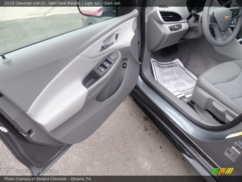 Satin Steel Metallic / Light Ash/­Dark Ash 2018 Chevrolet Volt LT