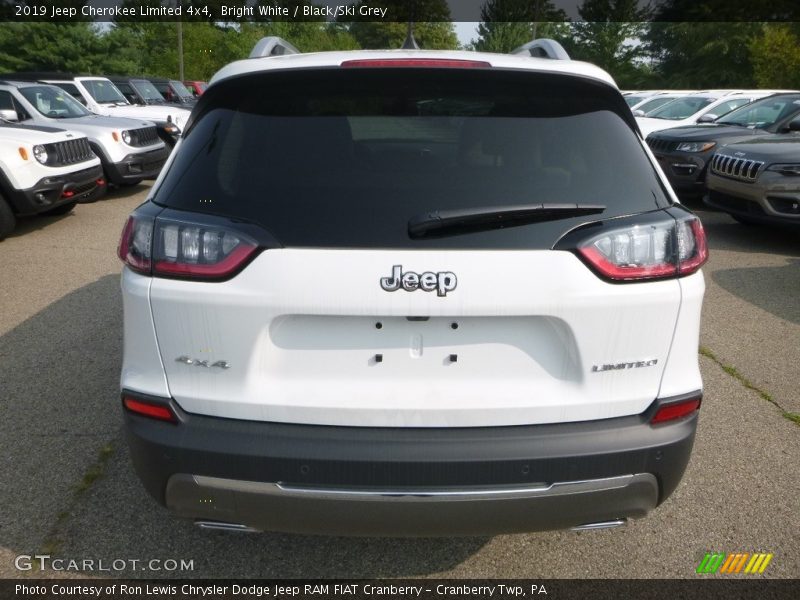 Bright White / Black/Ski Grey 2019 Jeep Cherokee Limited 4x4