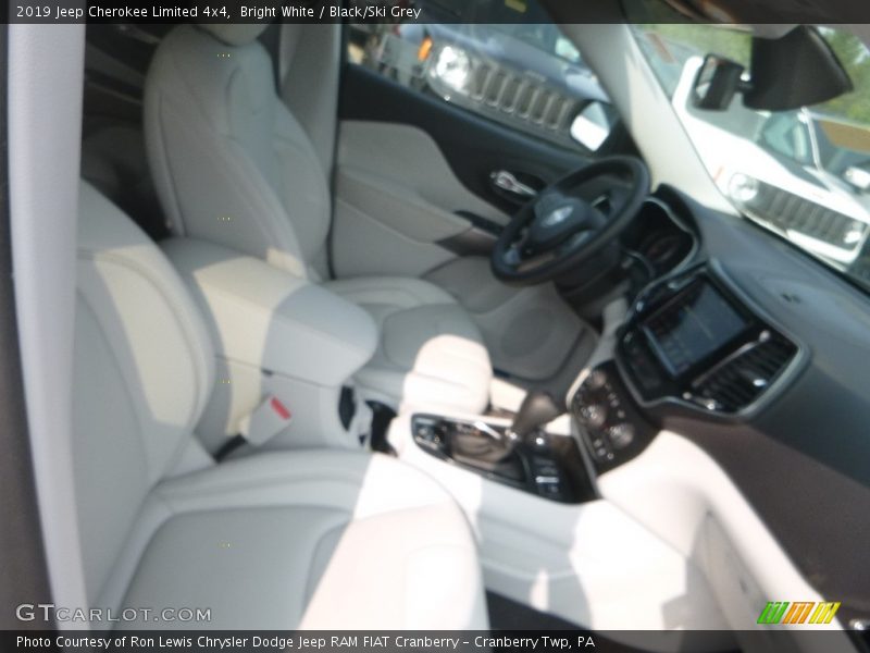 Bright White / Black/Ski Grey 2019 Jeep Cherokee Limited 4x4