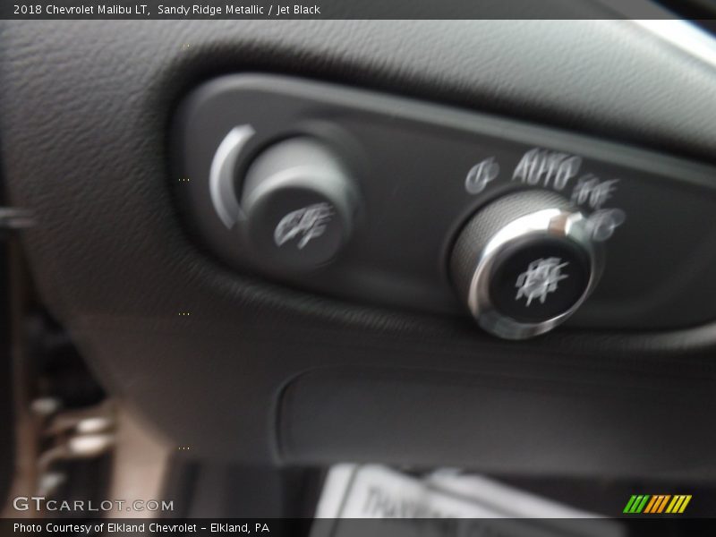Sandy Ridge Metallic / Jet Black 2018 Chevrolet Malibu LT