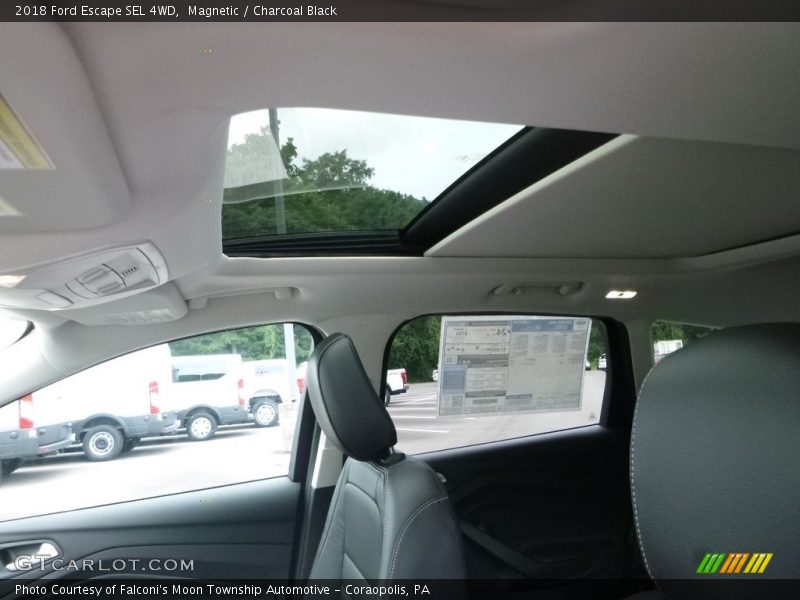 Magnetic / Charcoal Black 2018 Ford Escape SEL 4WD