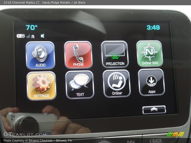 Sandy Ridge Metallic / Jet Black 2018 Chevrolet Malibu LT