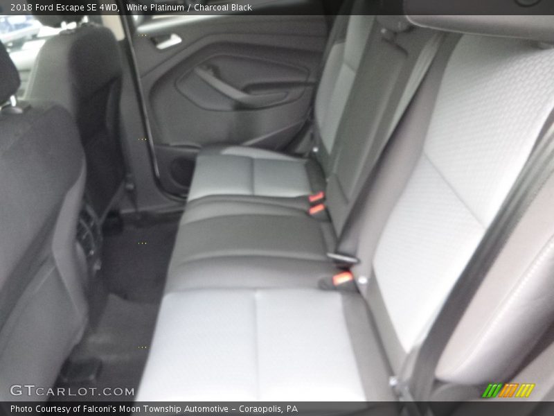 White Platinum / Charcoal Black 2018 Ford Escape SE 4WD