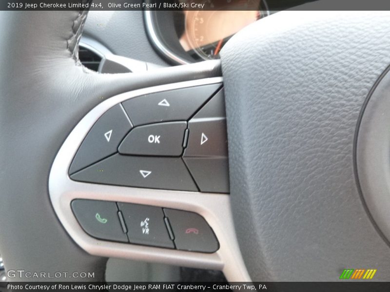 Olive Green Pearl / Black/Ski Grey 2019 Jeep Cherokee Limited 4x4