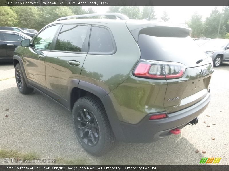 Olive Green Pearl / Black 2019 Jeep Cherokee Trailhawk 4x4