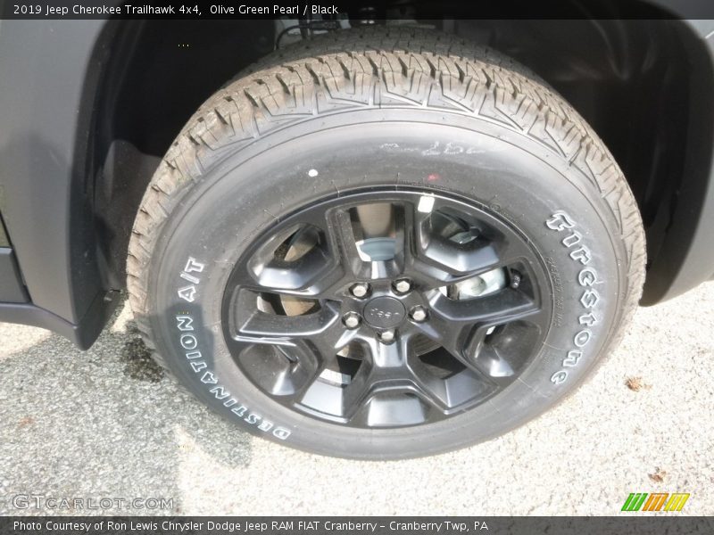 Olive Green Pearl / Black 2019 Jeep Cherokee Trailhawk 4x4