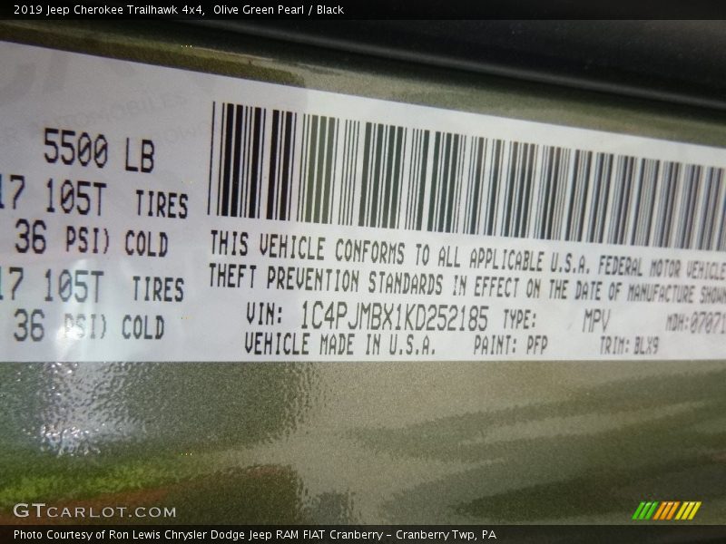 Olive Green Pearl / Black 2019 Jeep Cherokee Trailhawk 4x4