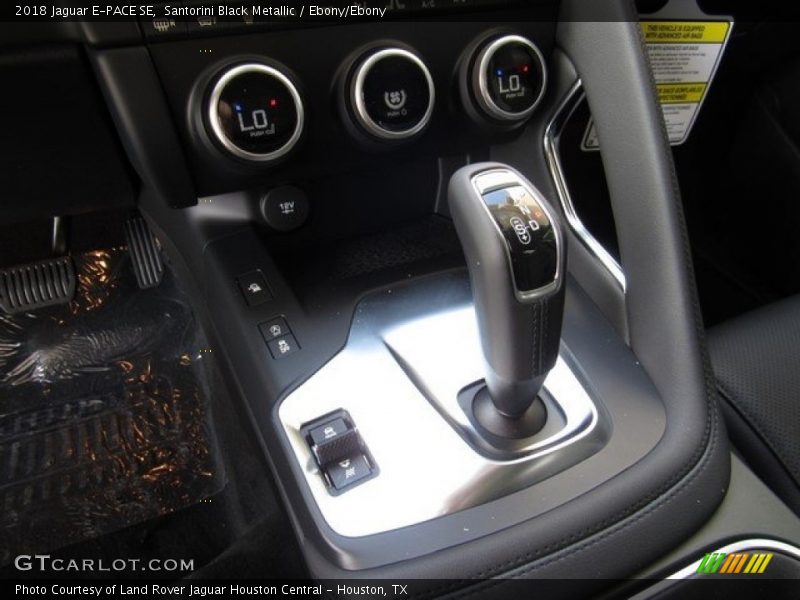 Santorini Black Metallic / Ebony/Ebony 2018 Jaguar E-PACE SE
