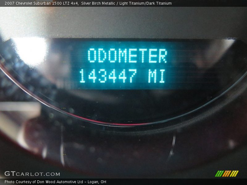 Silver Birch Metallic / Light Titanium/Dark Titanium 2007 Chevrolet Suburban 1500 LTZ 4x4