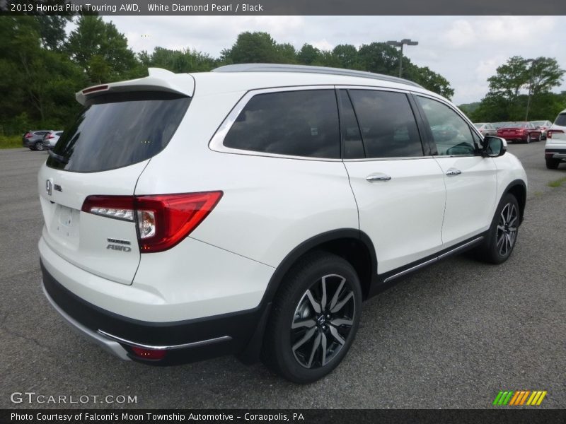 White Diamond Pearl / Black 2019 Honda Pilot Touring AWD