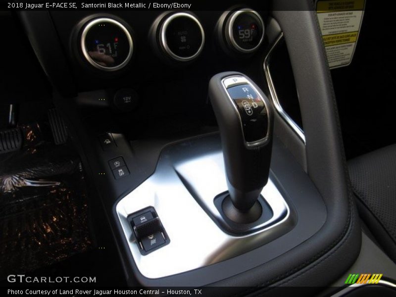 Santorini Black Metallic / Ebony/Ebony 2018 Jaguar E-PACE SE