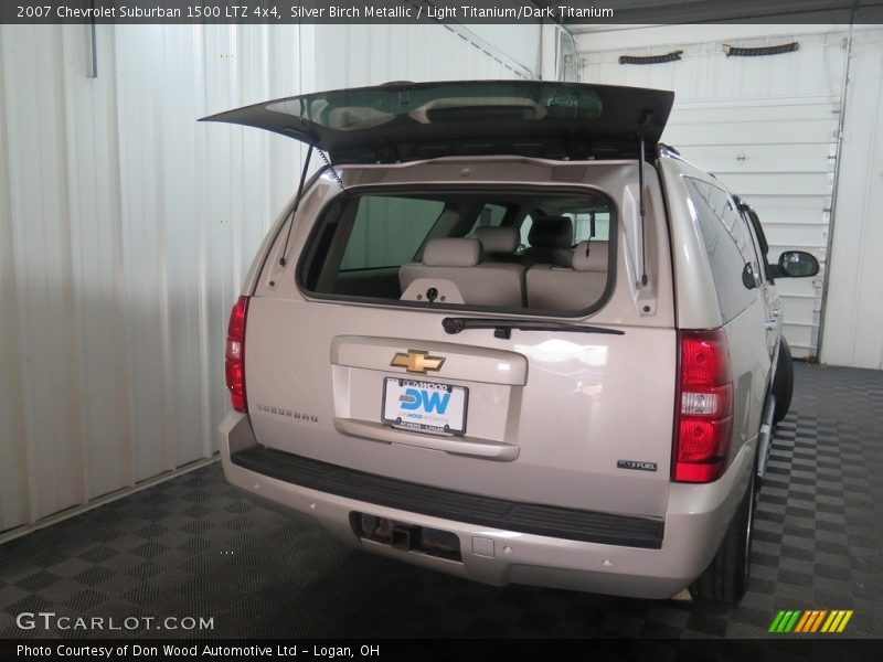 Silver Birch Metallic / Light Titanium/Dark Titanium 2007 Chevrolet Suburban 1500 LTZ 4x4