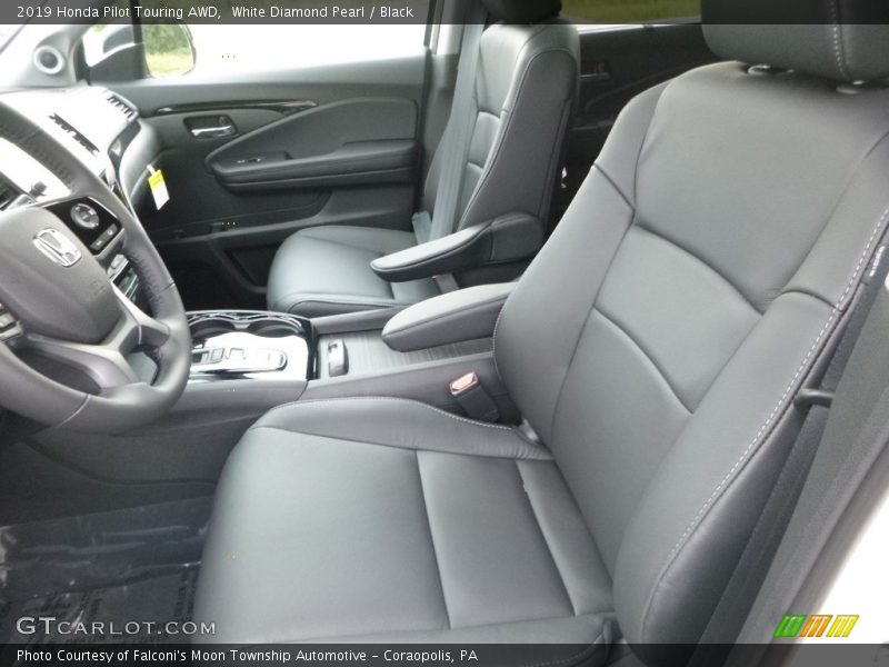 Front Seat of 2019 Pilot Touring AWD
