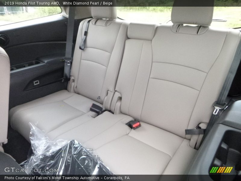 White Diamond Pearl / Beige 2019 Honda Pilot Touring AWD
