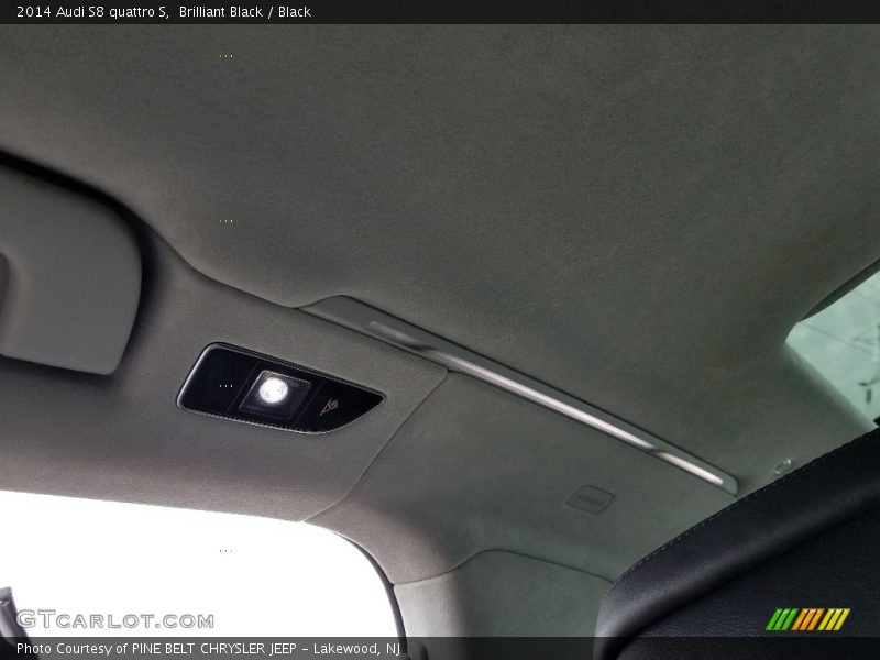 Brilliant Black / Black 2014 Audi S8 quattro S