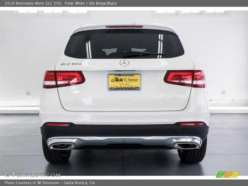 Polar White / Silk Beige/Black 2019 Mercedes-Benz GLC 300