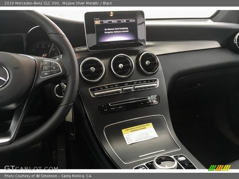 Mojave Silver Metallic / Black 2019 Mercedes-Benz GLC 300