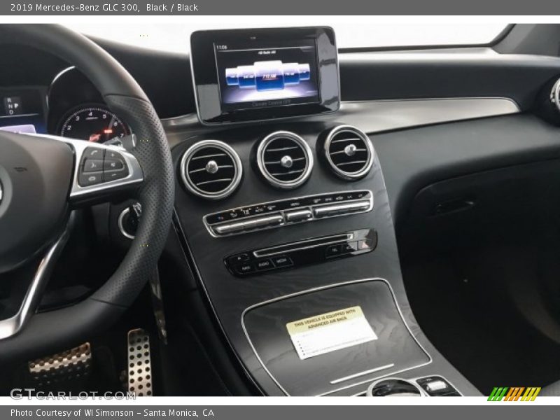 Black / Black 2019 Mercedes-Benz GLC 300