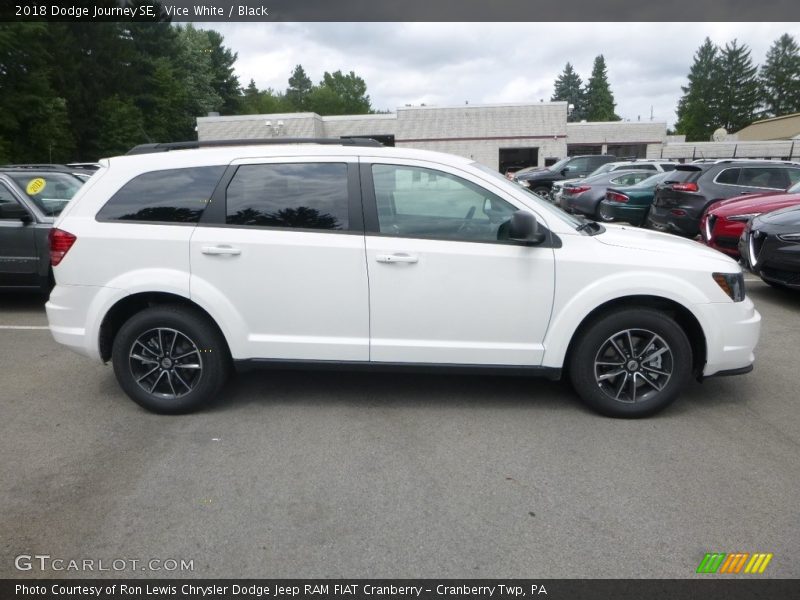 Vice White / Black 2018 Dodge Journey SE