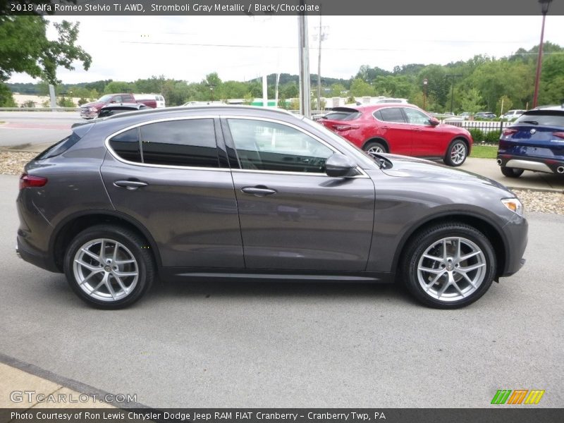 Stromboli Gray Metallic / Black/Chocolate 2018 Alfa Romeo Stelvio Ti AWD