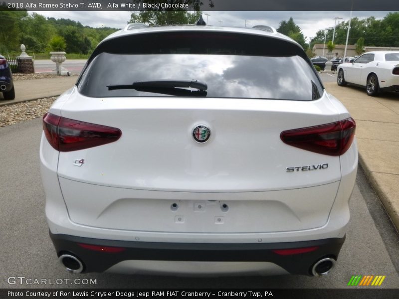 Alfa White / Black/Chocolate 2018 Alfa Romeo Stelvio Ti AWD