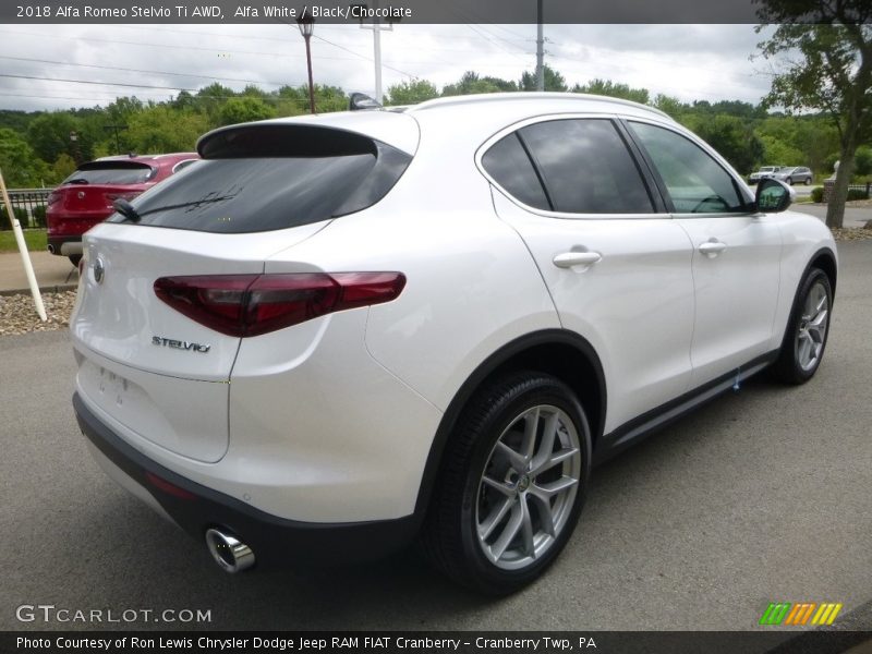 Alfa White / Black/Chocolate 2018 Alfa Romeo Stelvio Ti AWD