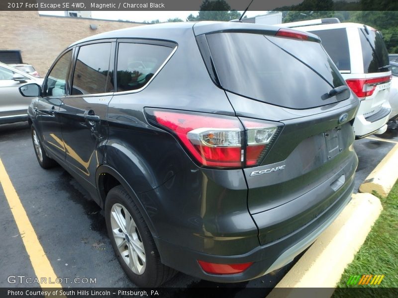 Magnetic / Charcoal Black 2017 Ford Escape SE 4WD