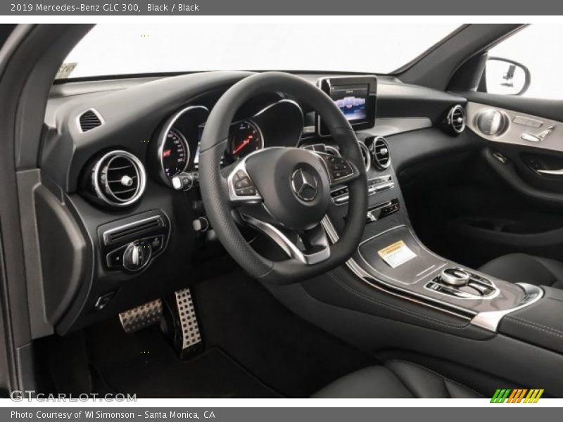 Black / Black 2019 Mercedes-Benz GLC 300