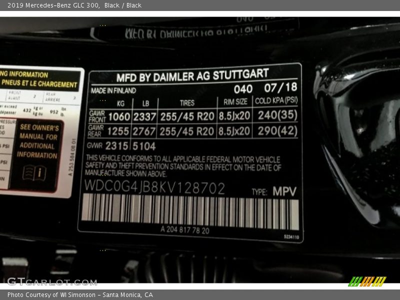 Black / Black 2019 Mercedes-Benz GLC 300