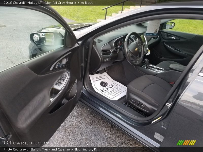 Nightfall Gray Metallic / Jet Black 2016 Chevrolet Malibu LT