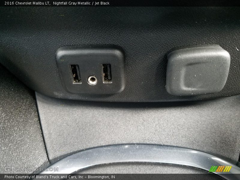 Nightfall Gray Metallic / Jet Black 2016 Chevrolet Malibu LT