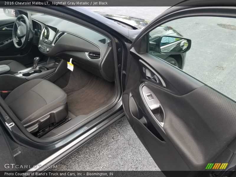 Nightfall Gray Metallic / Jet Black 2016 Chevrolet Malibu LT