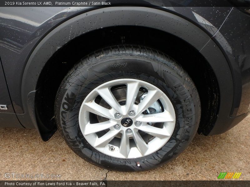 Platinum Graphite / Satin Black 2019 Kia Sorento LX AWD
